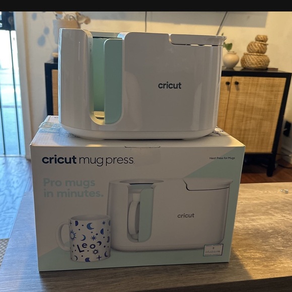 Circuit mug press - Picture 1 of 3